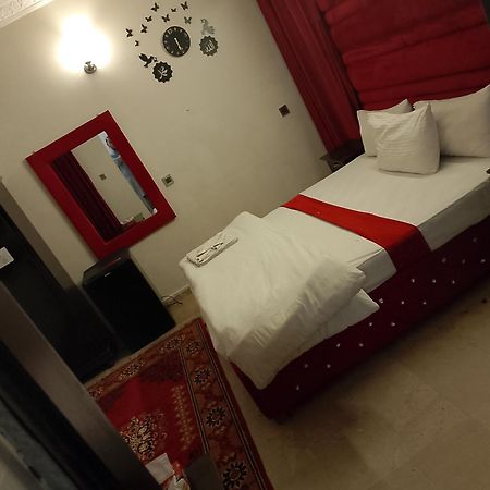 Hotel Royal Grand 拉合尔 外观 照片