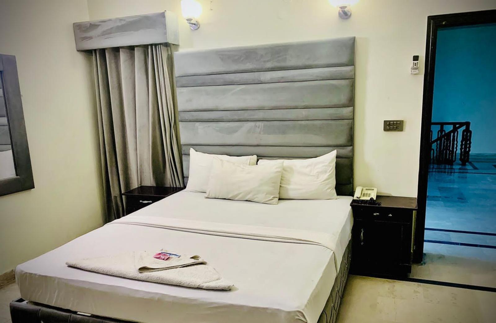 Hotel Royal Grand 拉合尔 外观 照片