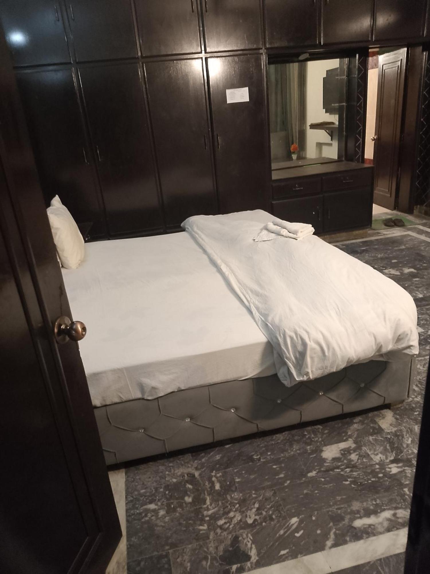 Hotel Royal Grand 拉合尔 外观 照片