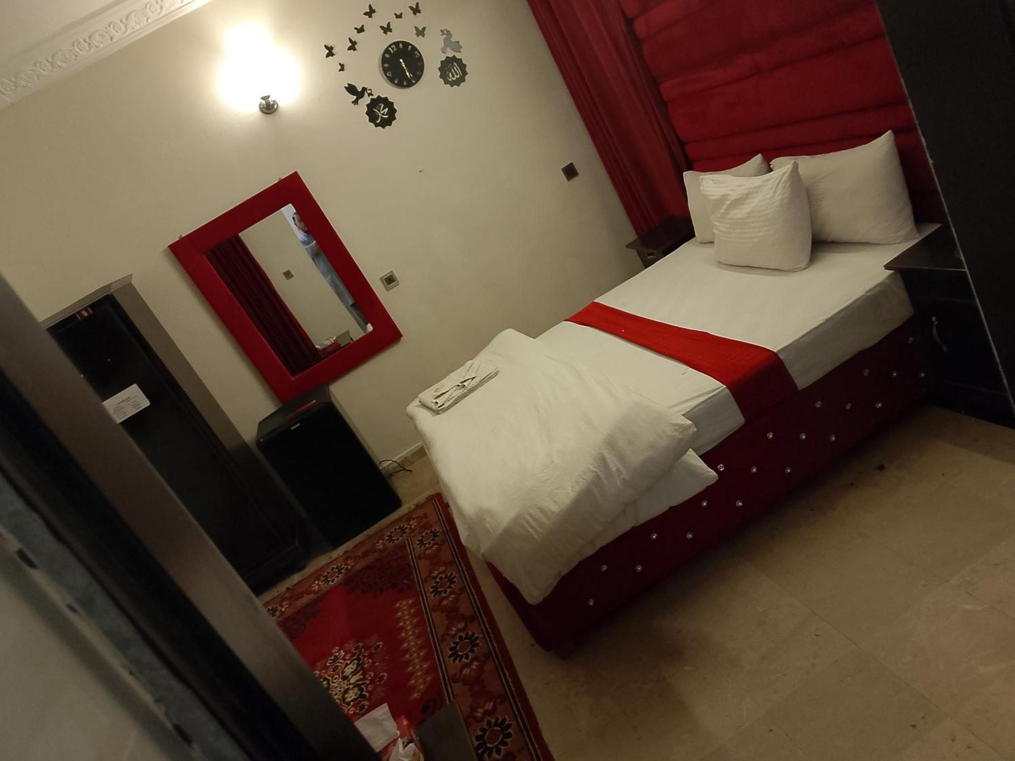 Hotel Royal Grand 拉合尔 外观 照片