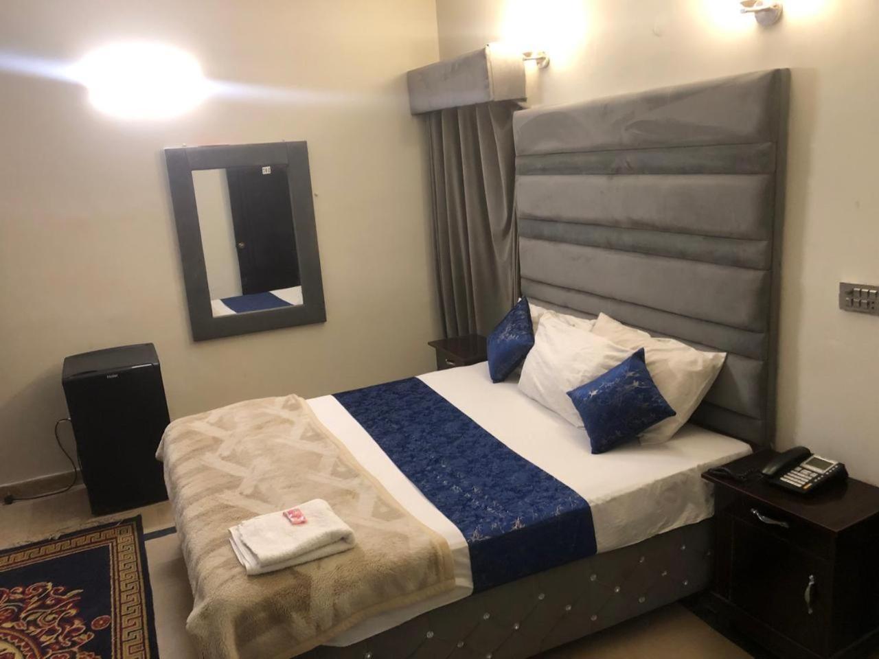 Hotel Royal Grand 拉合尔 外观 照片