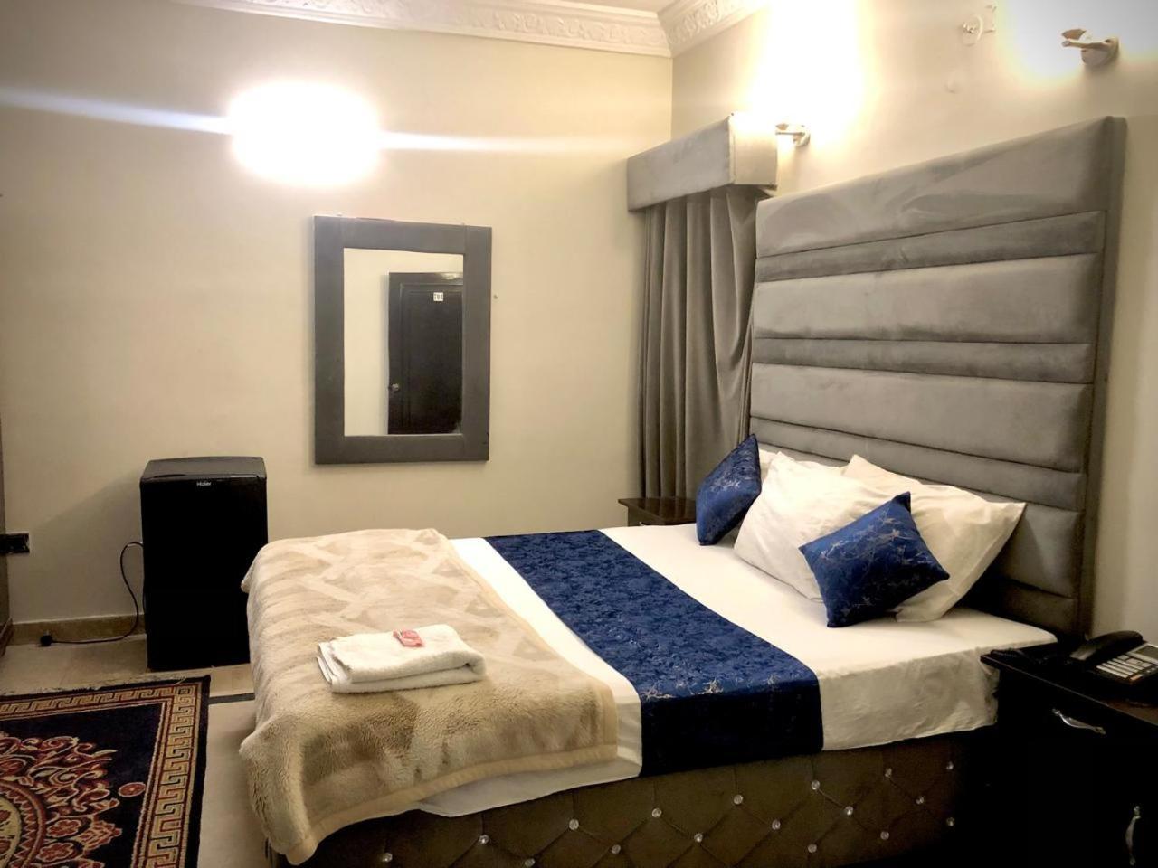 Hotel Royal Grand 拉合尔 外观 照片